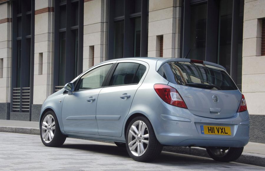  Vauxhall Corsa 2009 года  (фото 6 из 16)